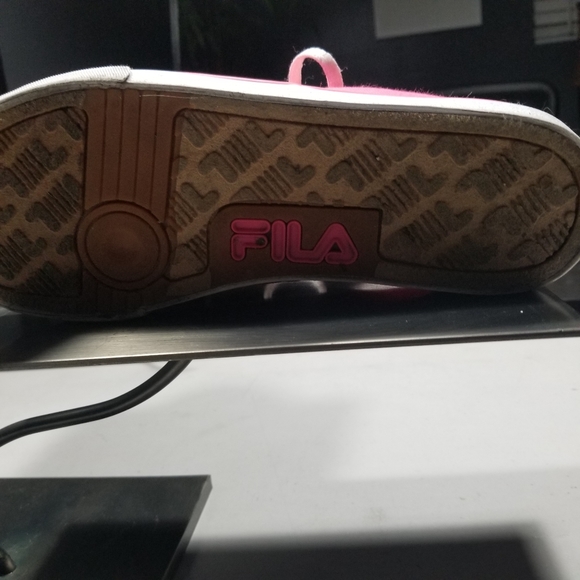 Fila Pink Womens sz 7.5 shoes - Picture 8 of 8